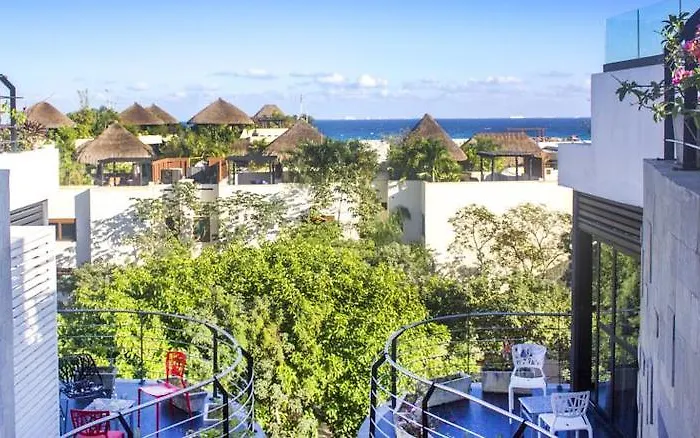 Koox La Mar Condhotel